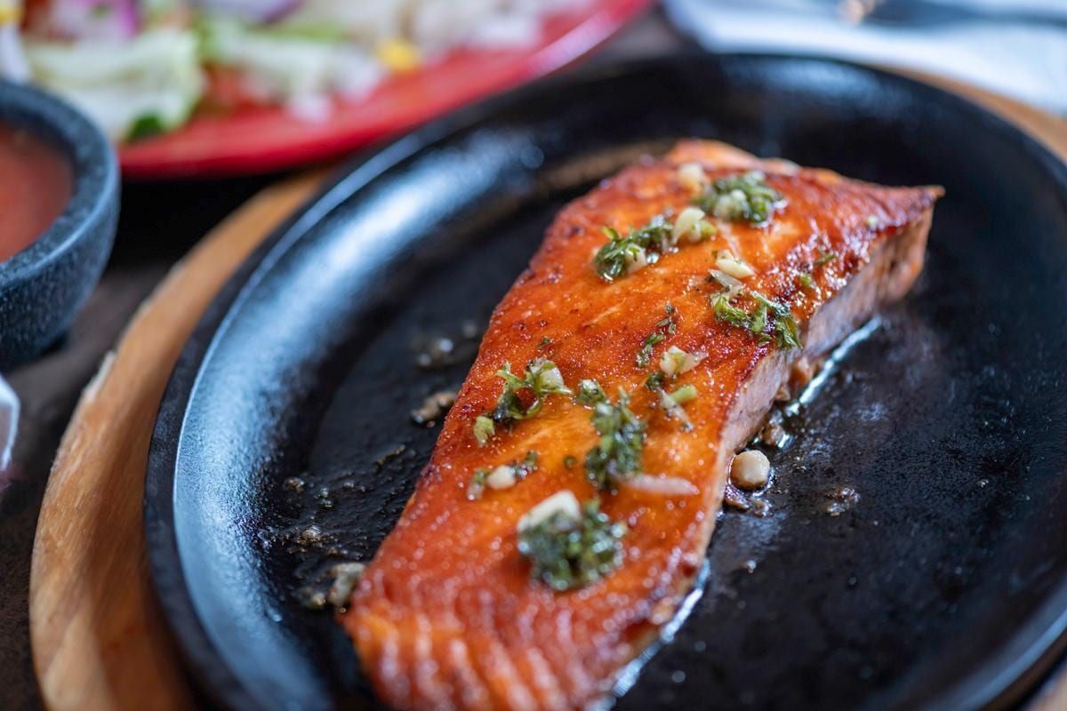 Grilled Salmon Salad